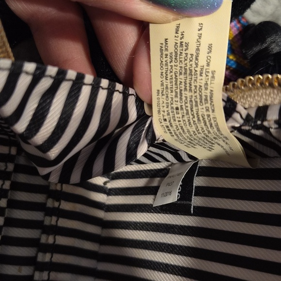 Kate Spade Spice Things Up Camera Bag - Picture 11 of 12